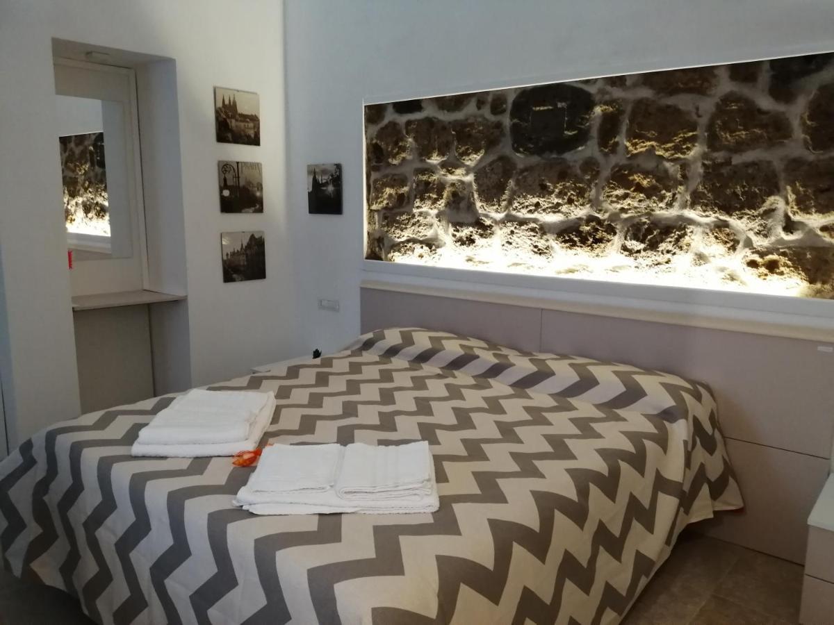 B&B Ninfa Caserta Habitación foto